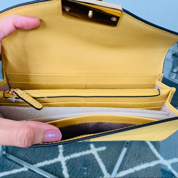 NWT Michael Kors KINSLEY Carryall Leather - Picture 4 of 5